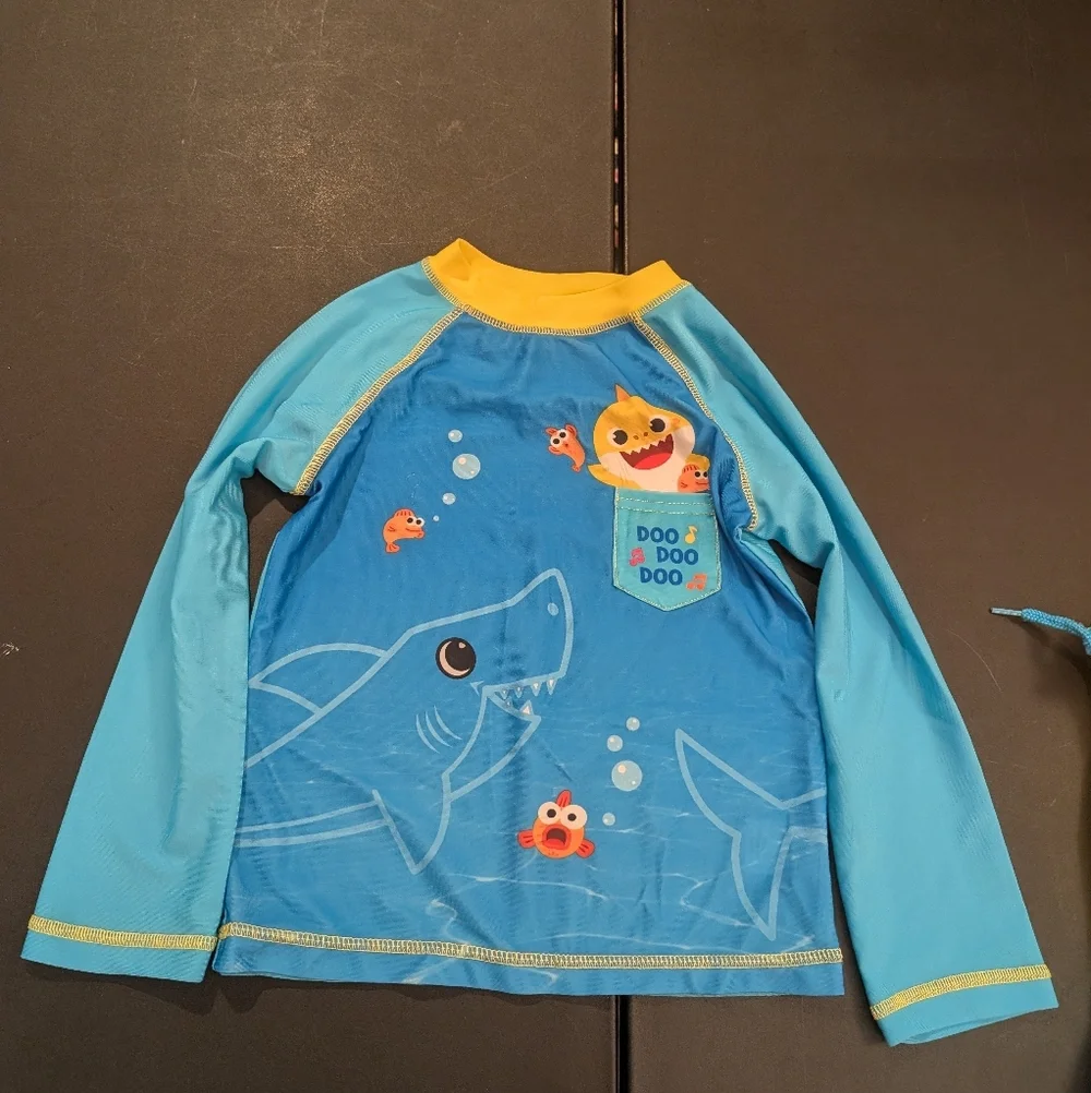 Nickelodeon Pinkfong Baby Shark Toddler Boy Long Sleeve Rash Guard & Swim Trunks